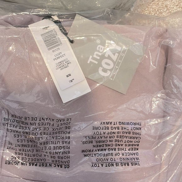 aritzia Tna Cozy Fleece Boyfriend Boxy Zip-Up Hoodie - Picture 5 of 6